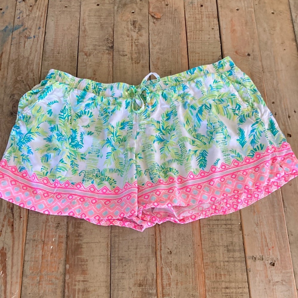 Lilly Pulitzer White and Green Tropical Print Shorts
